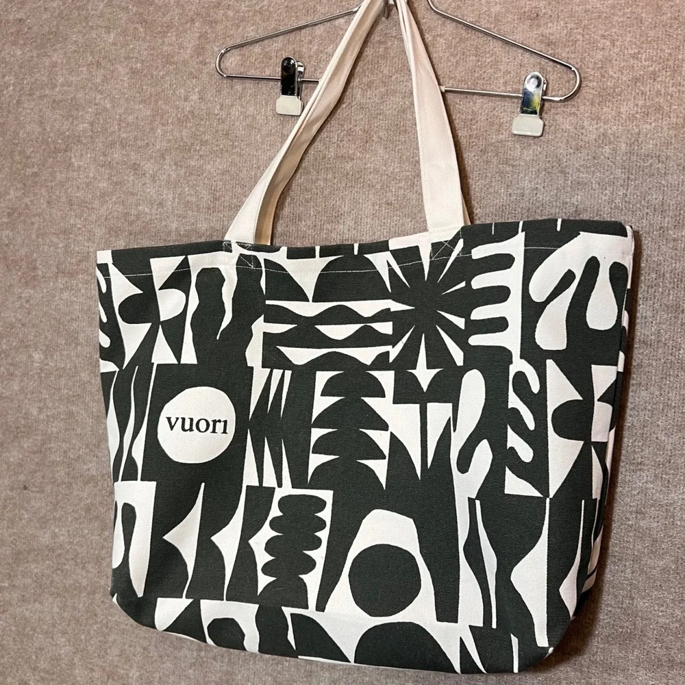 Vuori Tote Bag Unisex OS Black White Abstract Geometric Canvas Athleisure